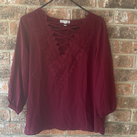 NWOT NINE BRITTON STITCH FIX Detailed Neckline blouse burgundy size medium - Picture 1 of 14